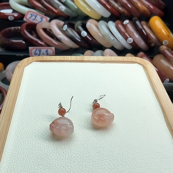 石英质玉耳环银S925镶嵌六**祥