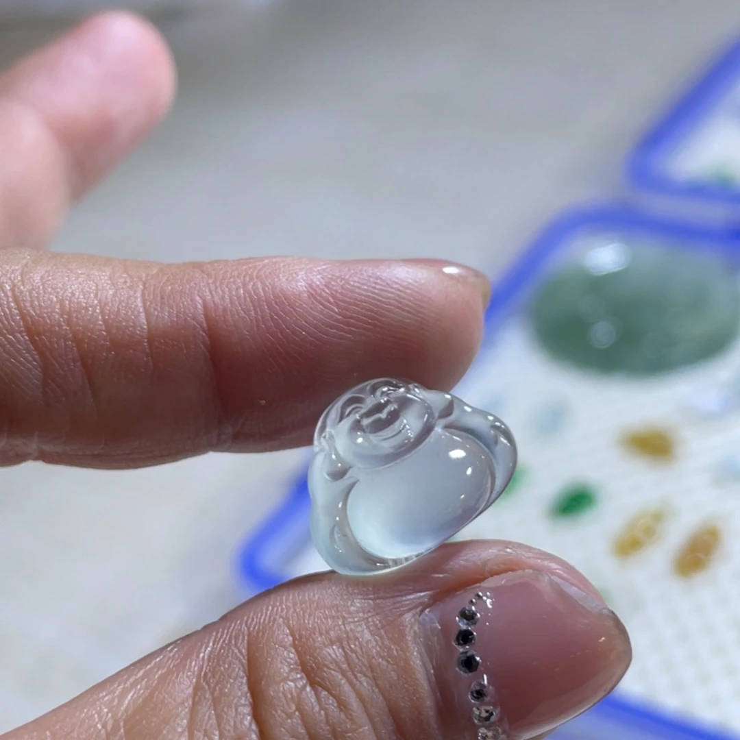 未镶嵌定制翡翠佛公