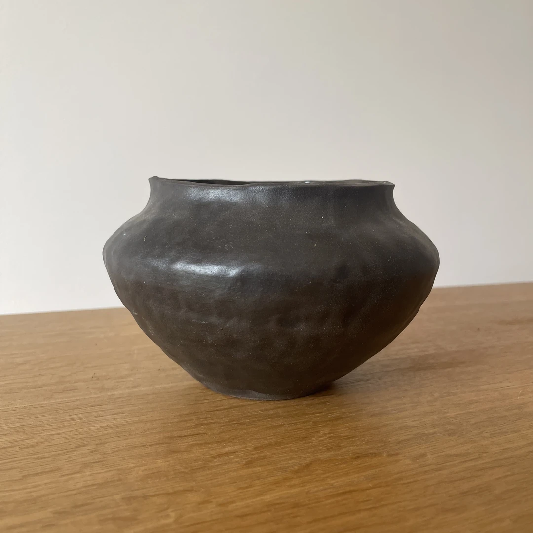 【黑色坛罐子花瓶（有孔）】中式复古诧寂风陶瓷花器酒店民宿装饰品