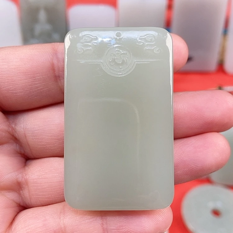 【闪购商品】颈饰未镶嵌和田玉