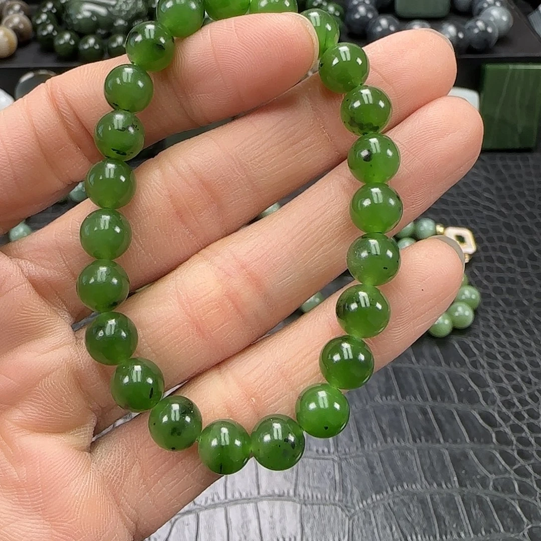 和田玉（碧玉）未镶嵌珠宝奇石