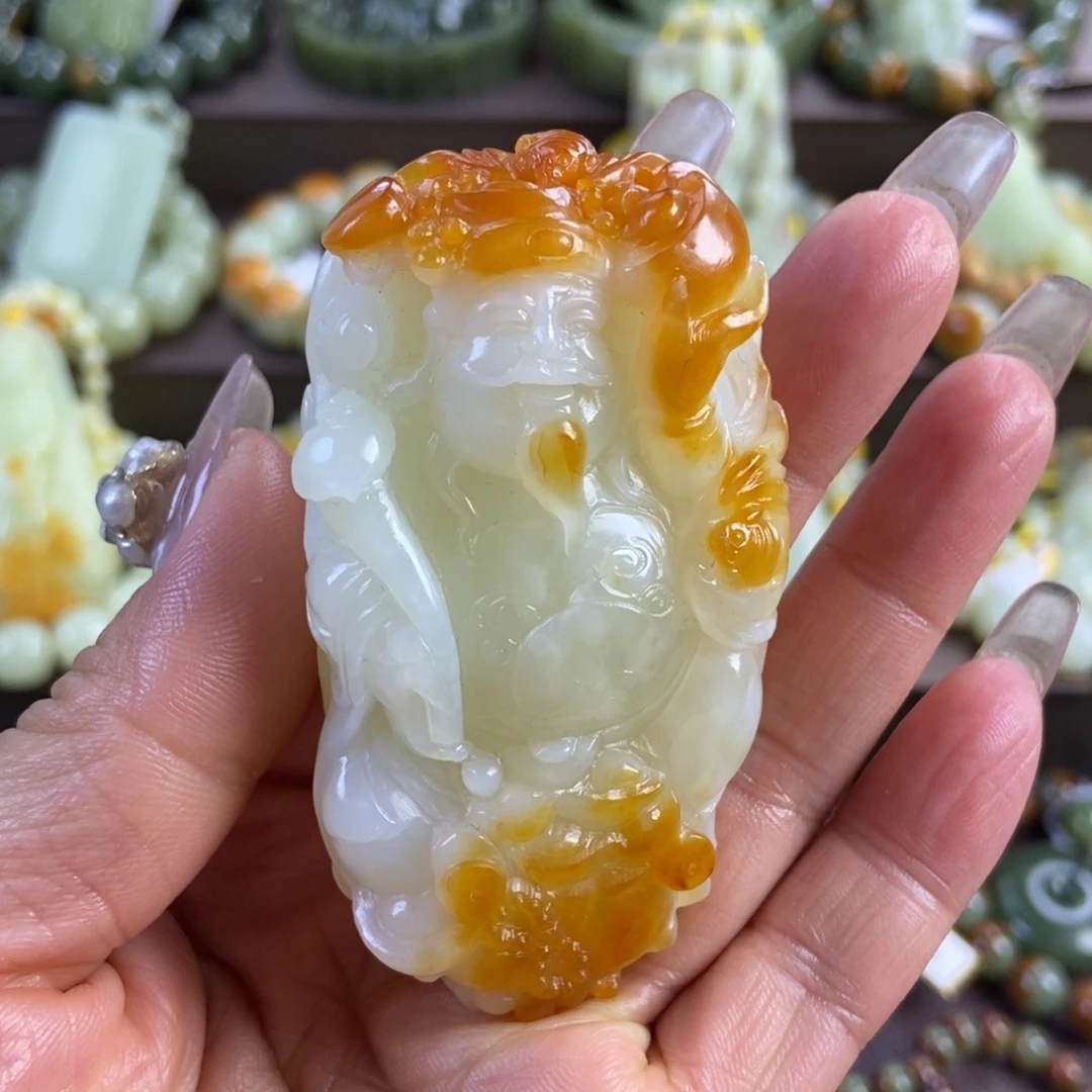 透闪石质玉未镶嵌把件