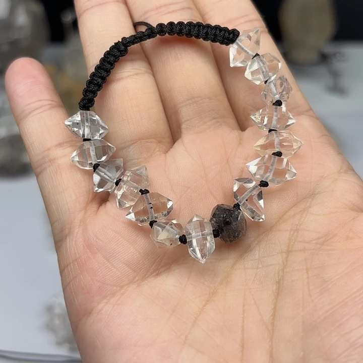 水晶手链未镶嵌闪灵钻手链