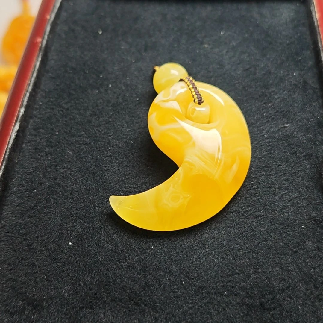 蜜蜡吊坠(赠链)未镶嵌