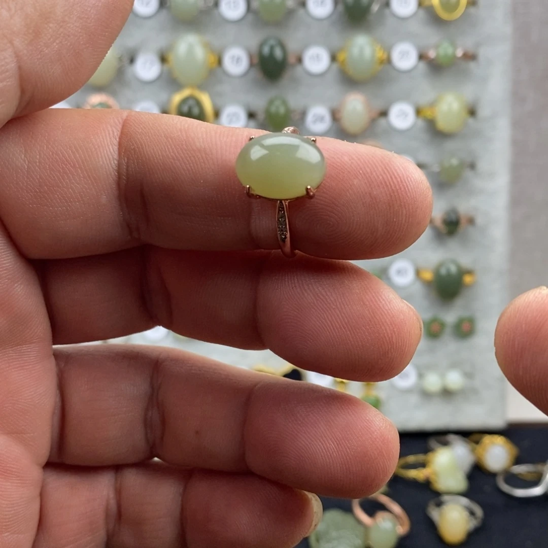 和田玉（青白玉）未镶嵌戒指