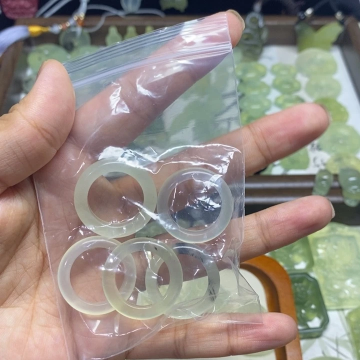 未镶嵌岫玉岫玉戒圈