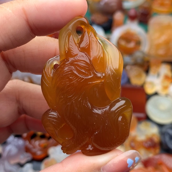 高***平未镶嵌颈饰玛瑙/玉髓