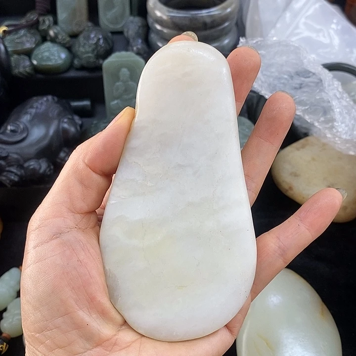 未镶嵌和田玉（糖玉）挂件