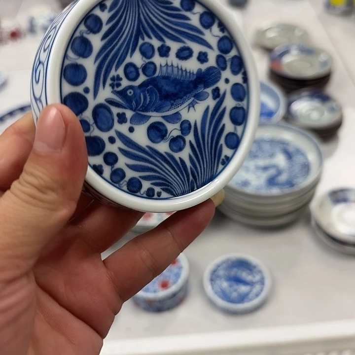 瓷片青花鱼藻杯垫景德镇