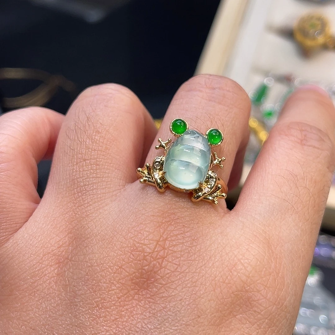 翡翠18K金镶嵌戒指福豆