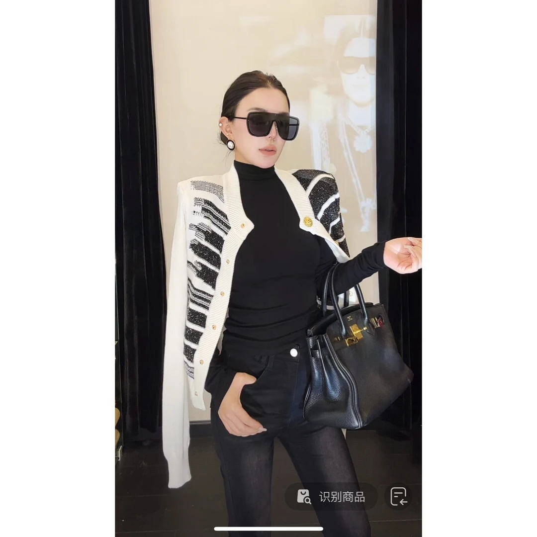 XIA.【闪耀人生】黑白长袖ins毛针织衫开衫修身图案针织秋季