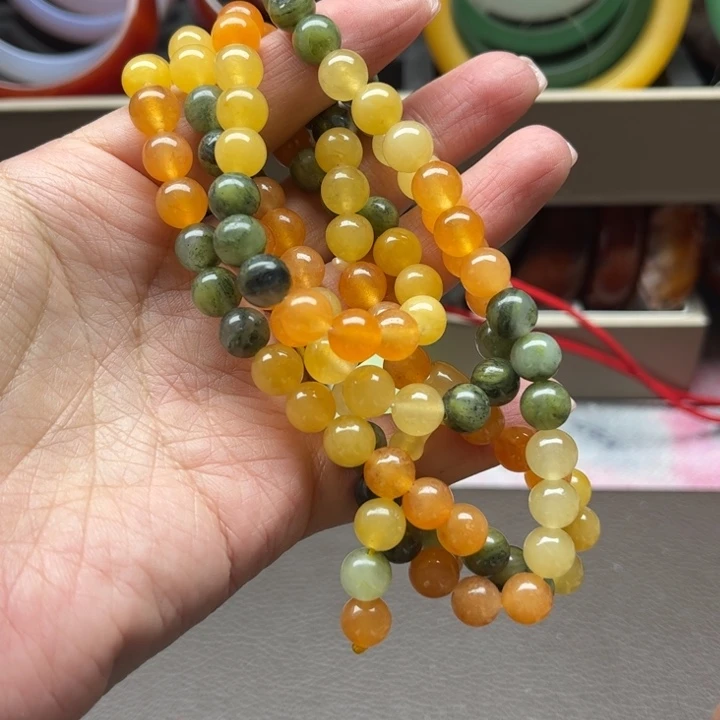 石英质玉颈饰未镶嵌