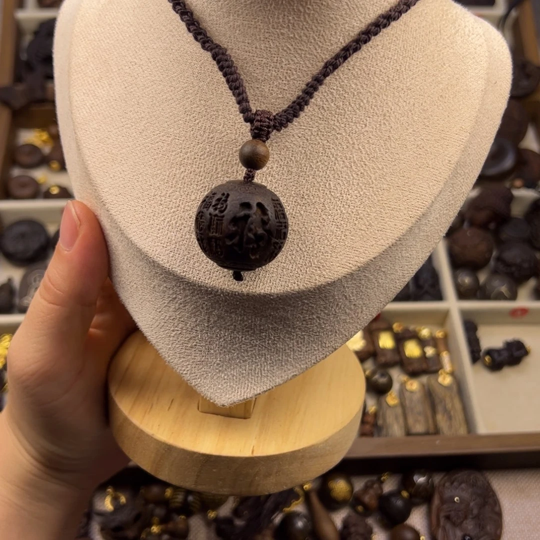 木质类多福随行脖挂配饰