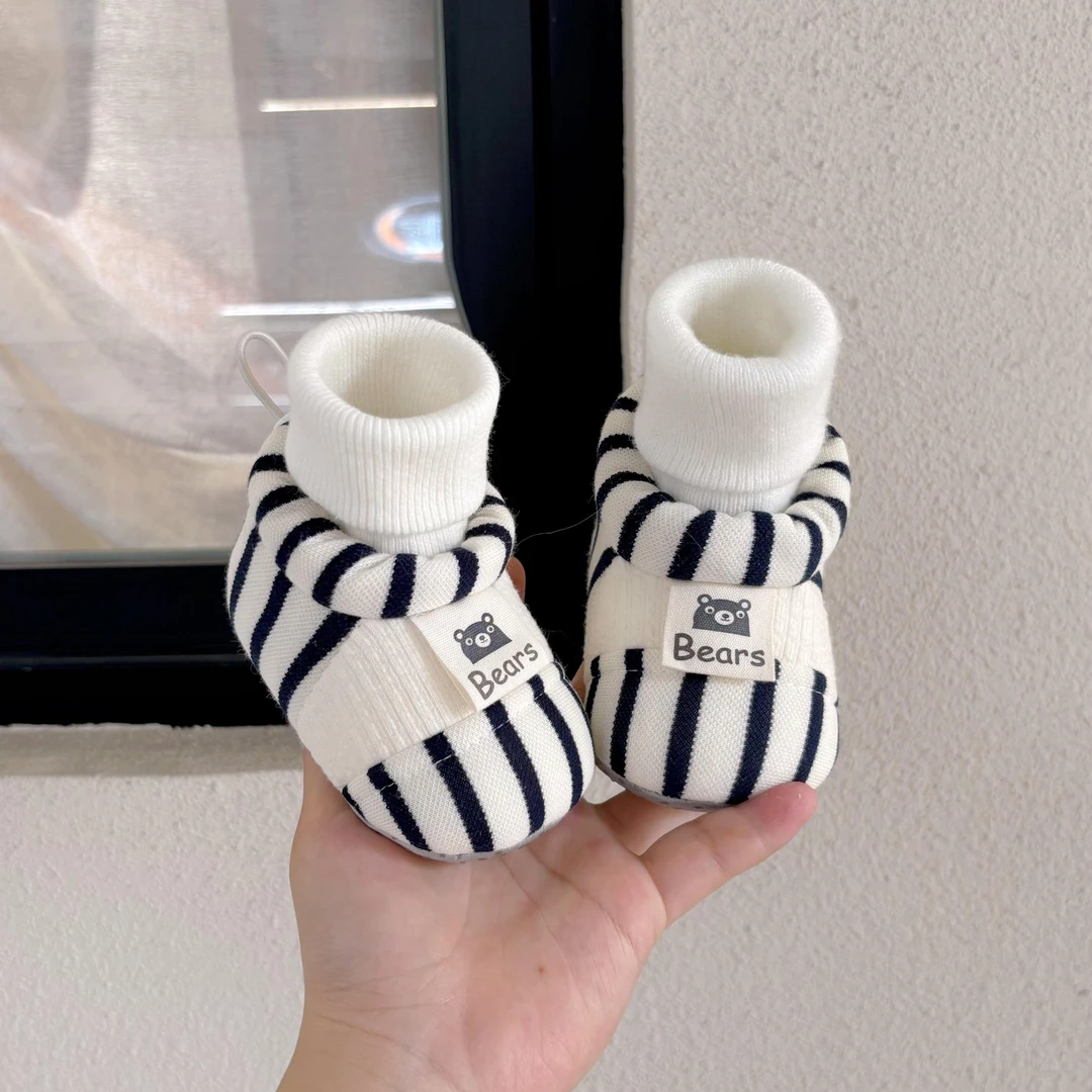 冬季婴幼儿男女宝宝防掉步前加绒鞋0-12个月加厚软底高筒袜