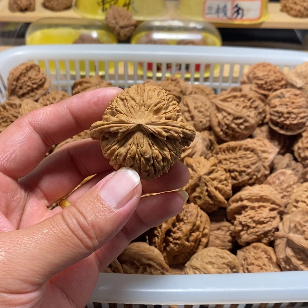 苗***吊坠文玩核桃核桃异形