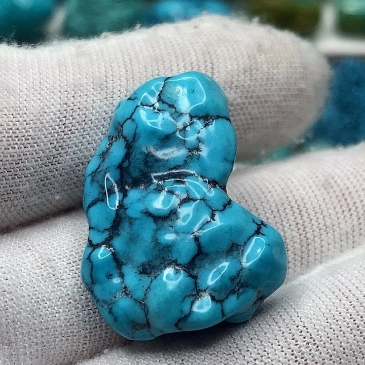 绿松石未镶嵌天然原矿 地大质检