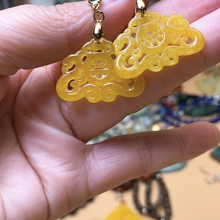 翡翠颈饰未镶嵌一对31