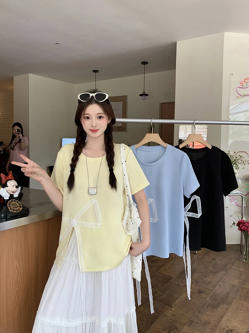 2025夏装新款胖mm大码女韩系蕾丝蝴蝶结开叉设计感短袖T恤 A0749