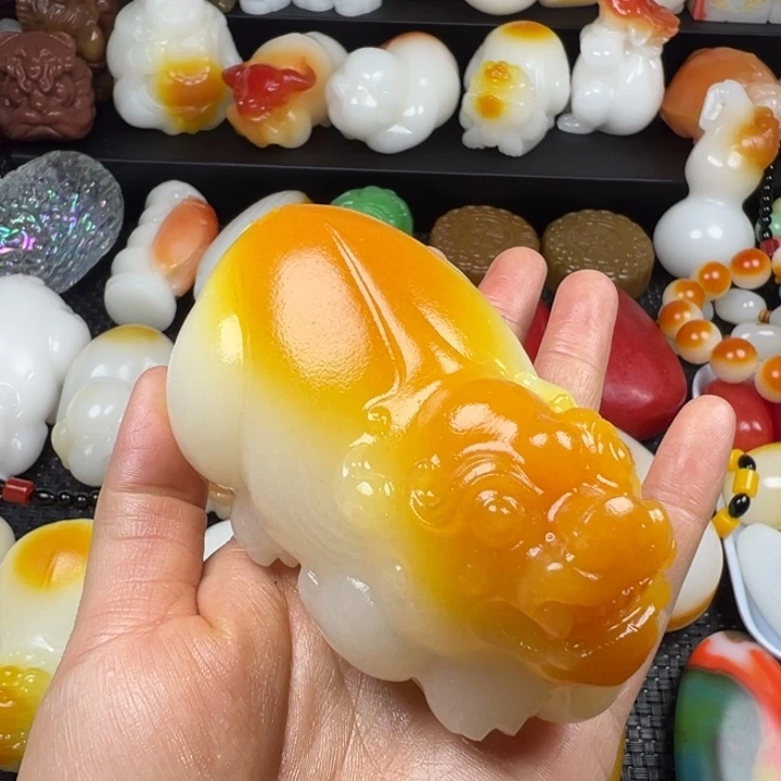 新疆戈壁五彩石金丝