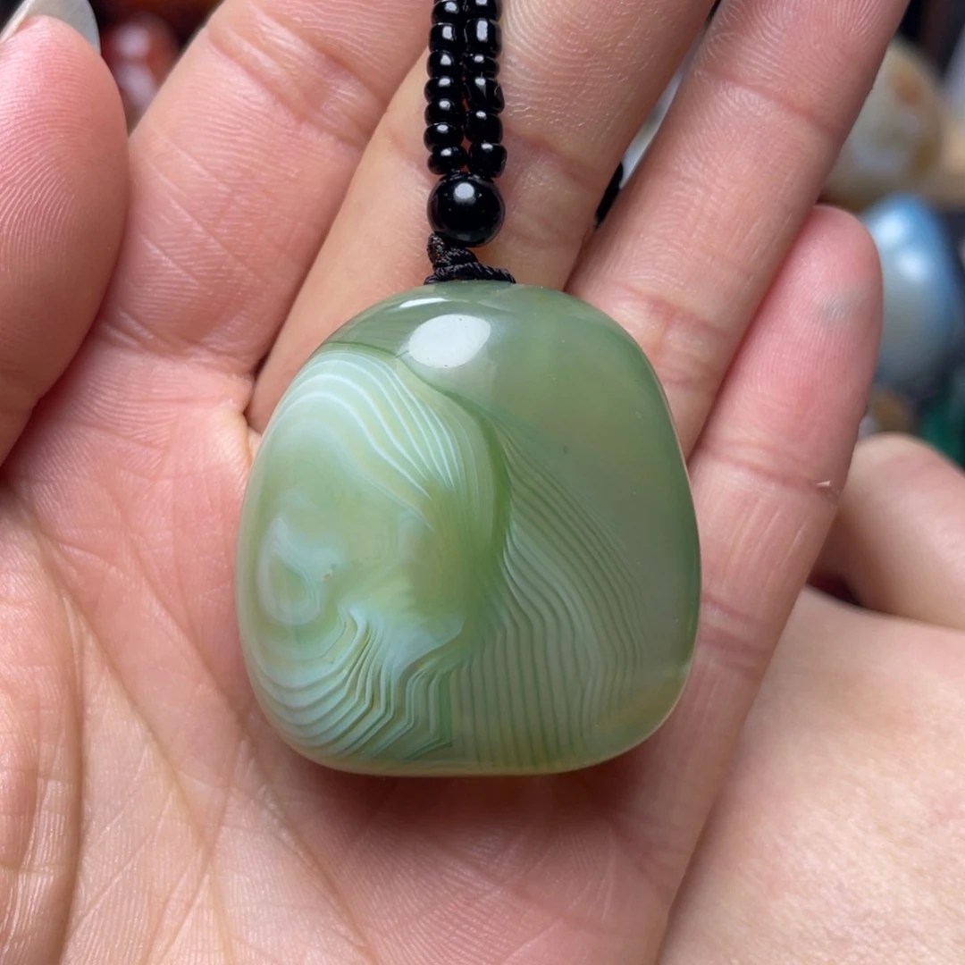 玛瑙/玉髓未镶嵌珠宝奇石