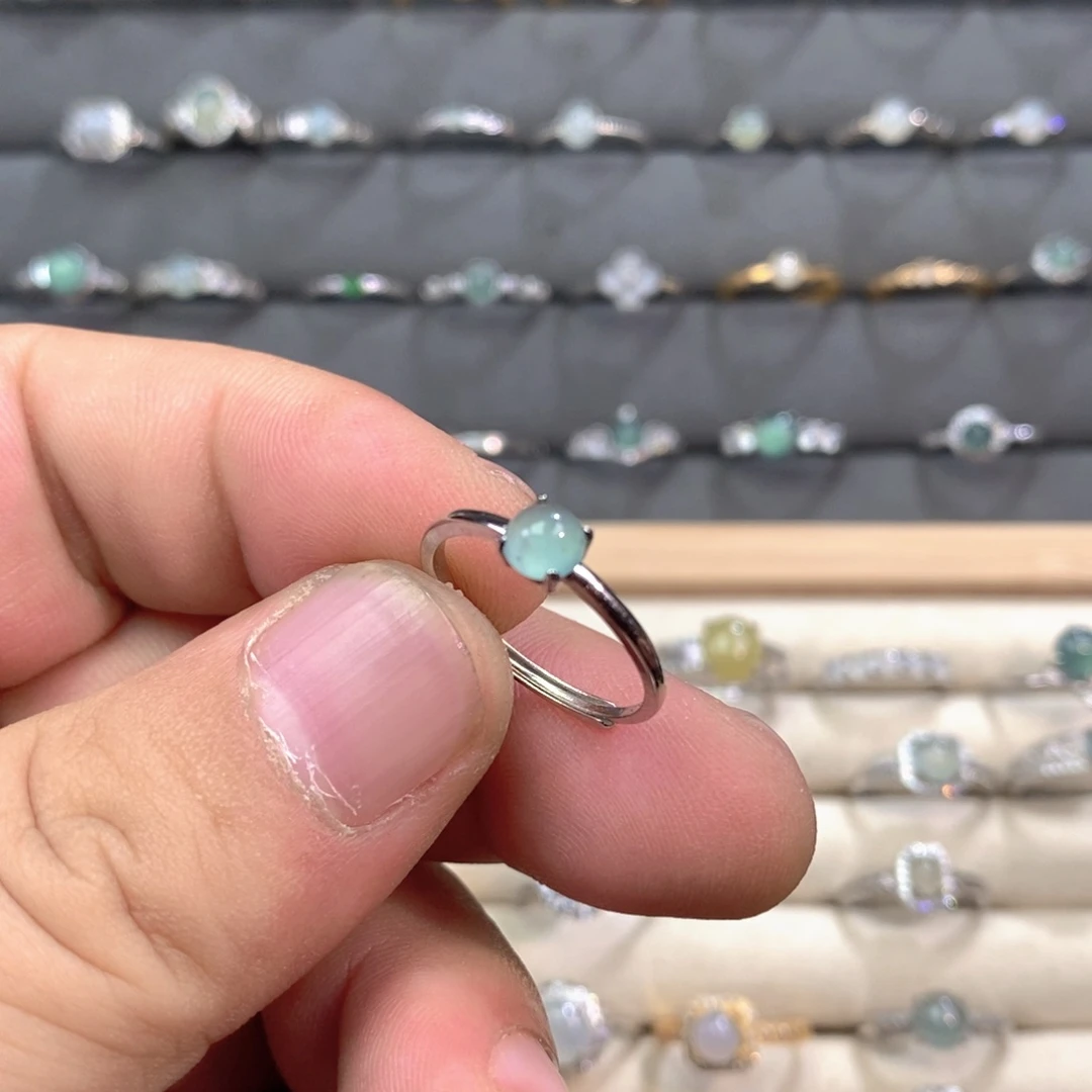 翡翠未镶嵌戒指翡翠