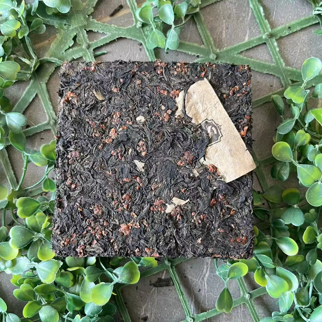 雨腾古茶  YW汤“S焦”一泡Q迹200g/砖（9月15）