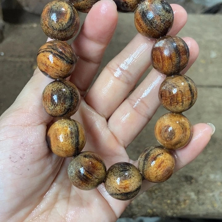 五***食贡木把件定制不退不换