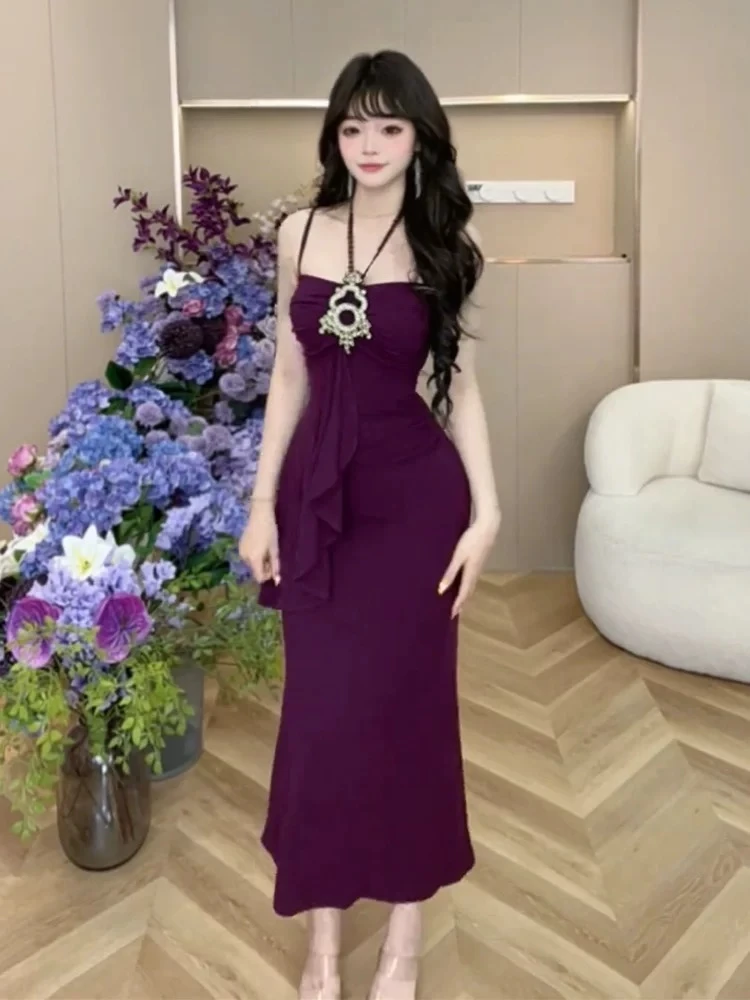 性感纯欲高级感带胸垫吊带连衣裙女2025夏季新款收腰显瘦包臀长裙