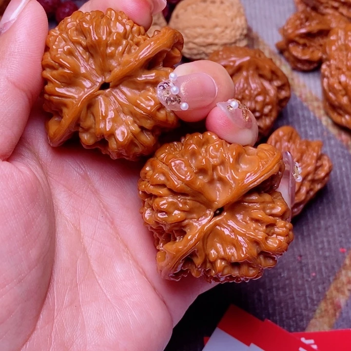 文玩核桃把件官帽狮子头