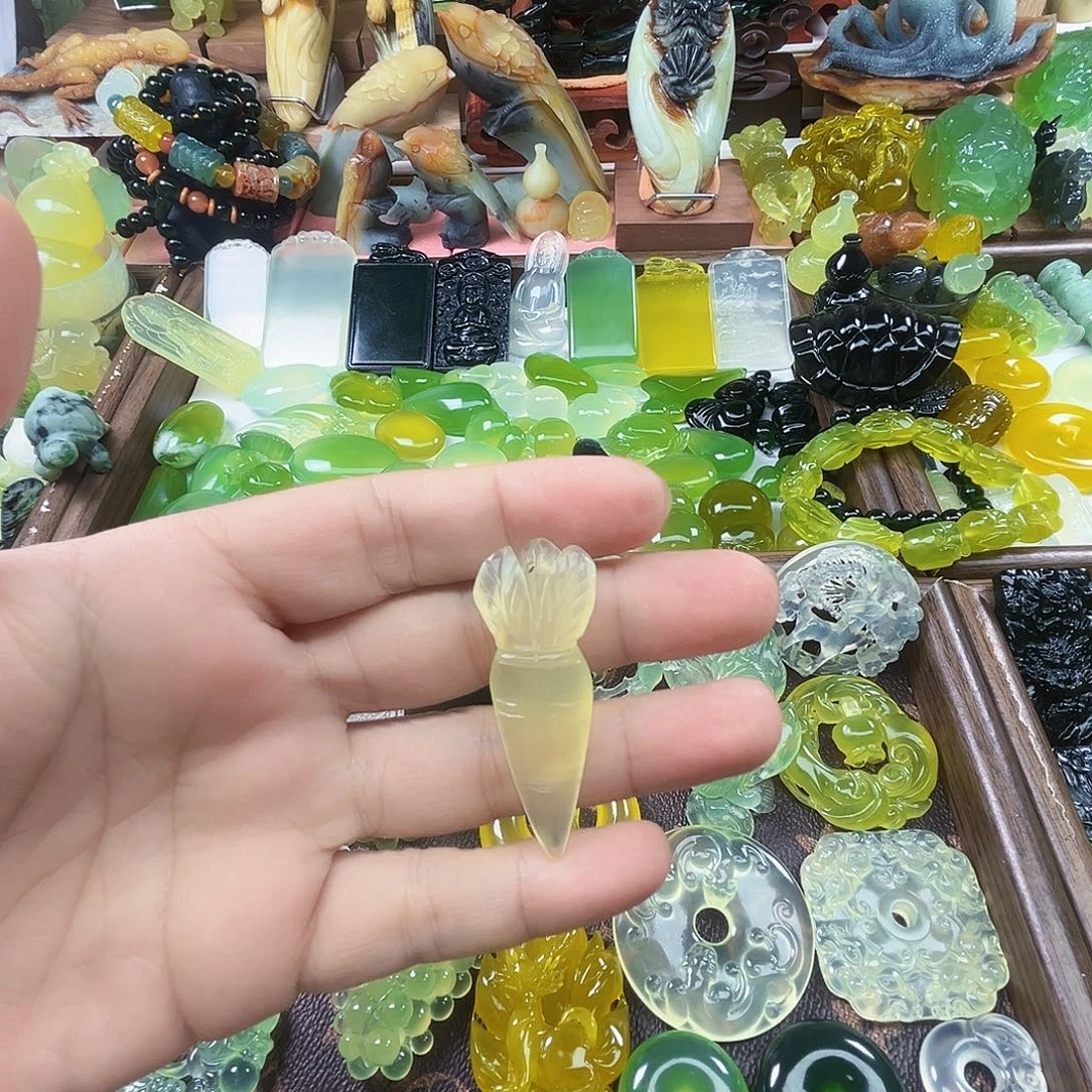 岫玉未镶嵌吊坠(不含链)