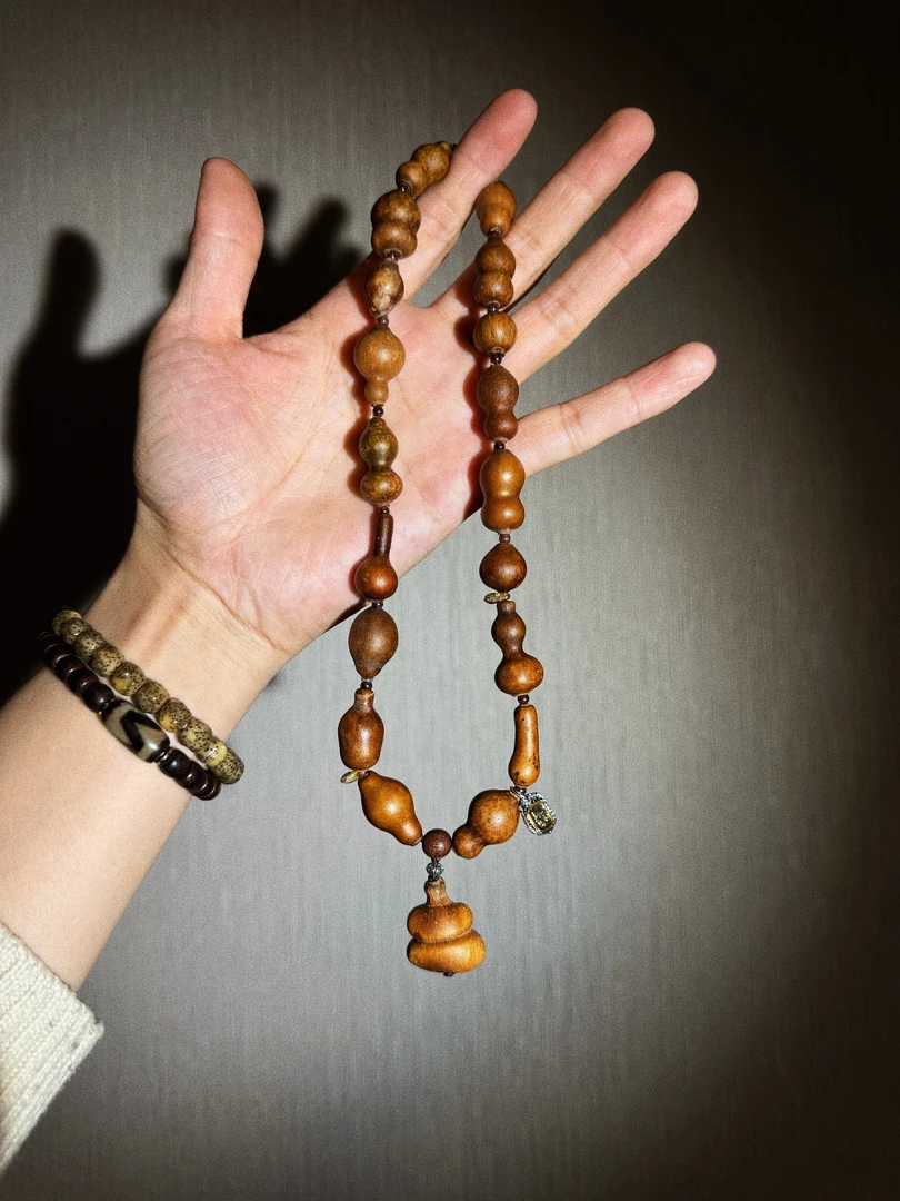 非金属木质项链 葫芦花皮锁骨链，喜欢另类的来询。