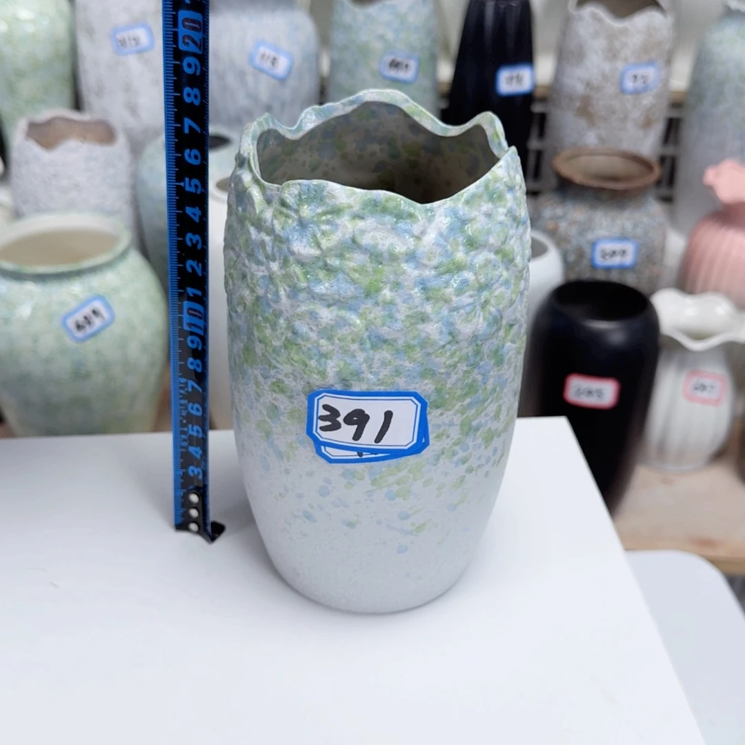 391号陶瓷高17.5厘米一个