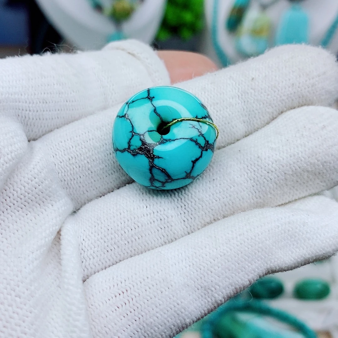 绿松石未镶嵌颈饰