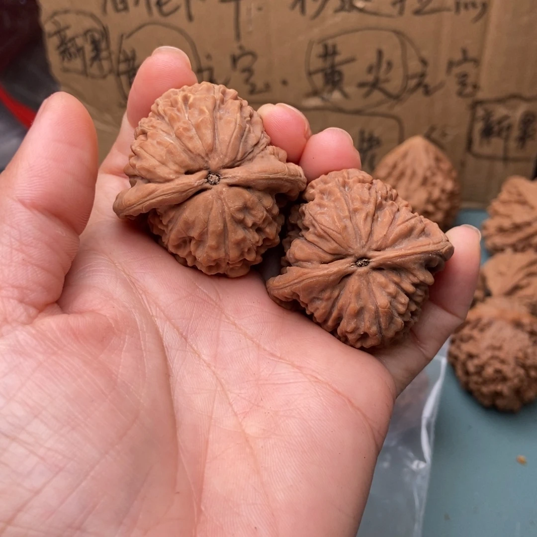 可***冰文玩核桃吊坠莲花59