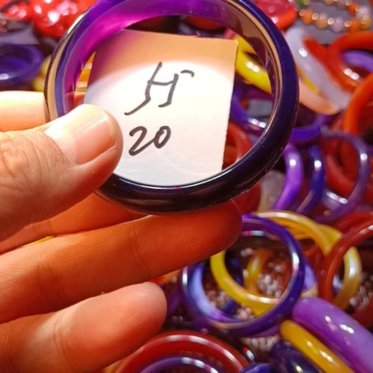 玛瑙/玉髓手镯未镶嵌