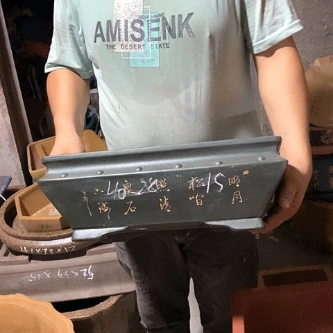 紫砂花盆手工艺品