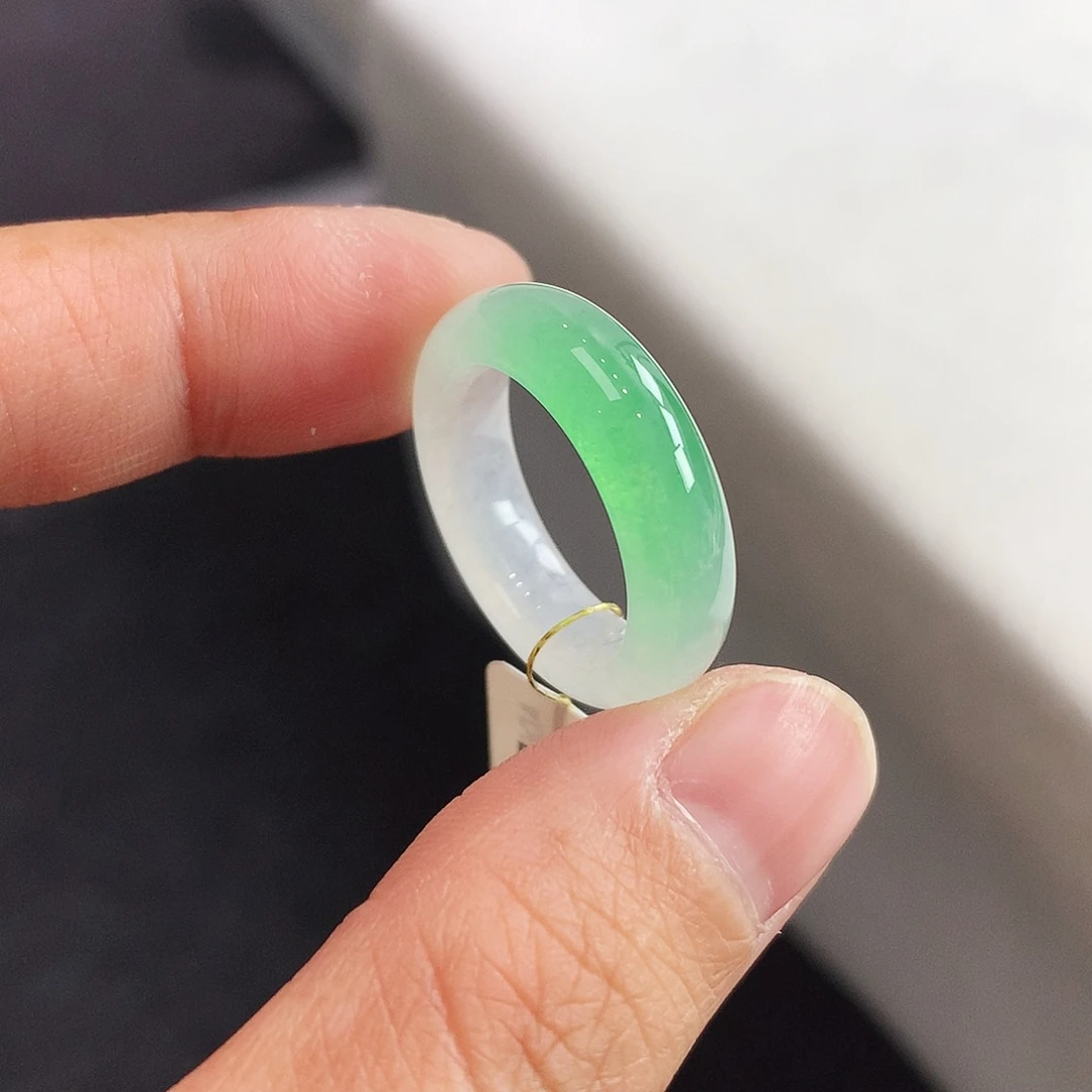 翡翠未镶嵌戒指15号