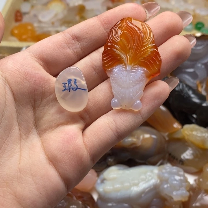 玛瑙/玉髓未镶嵌颈饰