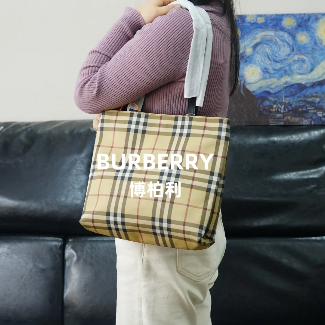 95新 BURBERRY/博柏利 巴宝莉 格纹单肩包/F4ZT09626050/6050