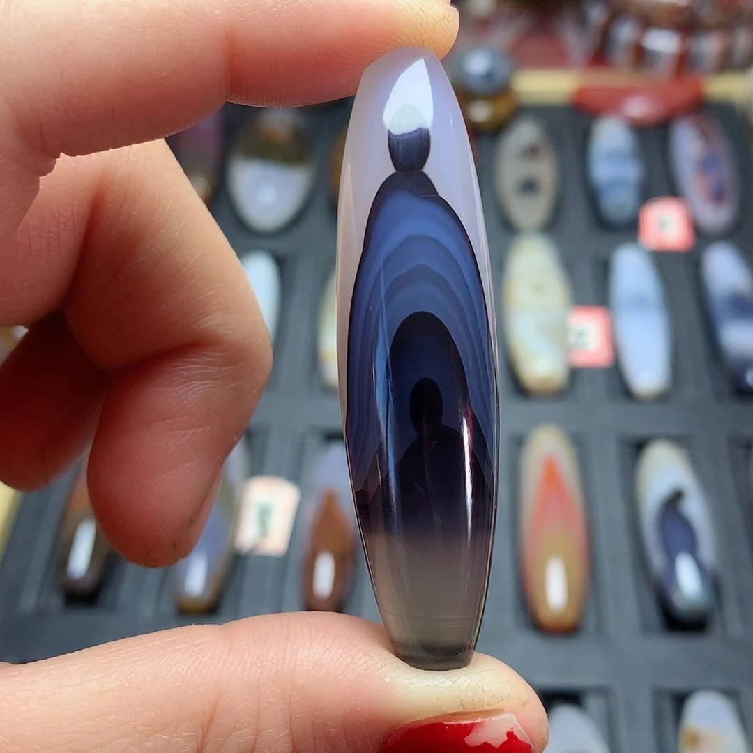 玛瑙/玉髓颈饰未镶嵌尤***来