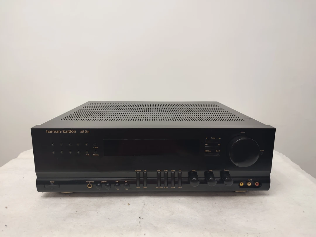 8新  二手哈曼HmkTun，AVR10功放机，不保修不退换货。运费自理