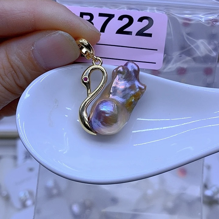 B****淡水珍珠颈饰未镶嵌