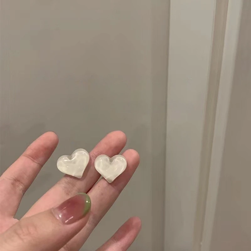 合金树脂耳饰 合金树脂耳饰 果冻爱心耳环小众设计感