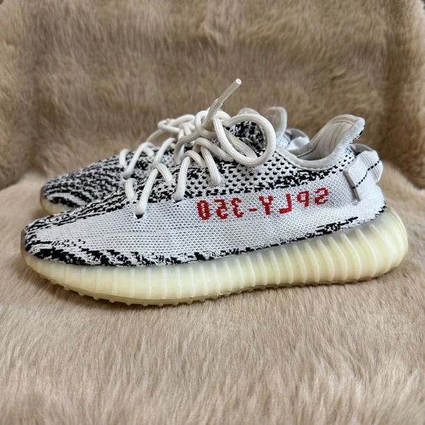 95新 MM6 36.5码225/ Yeezy Boost 350 V2 减震 休闲鞋 白斑马