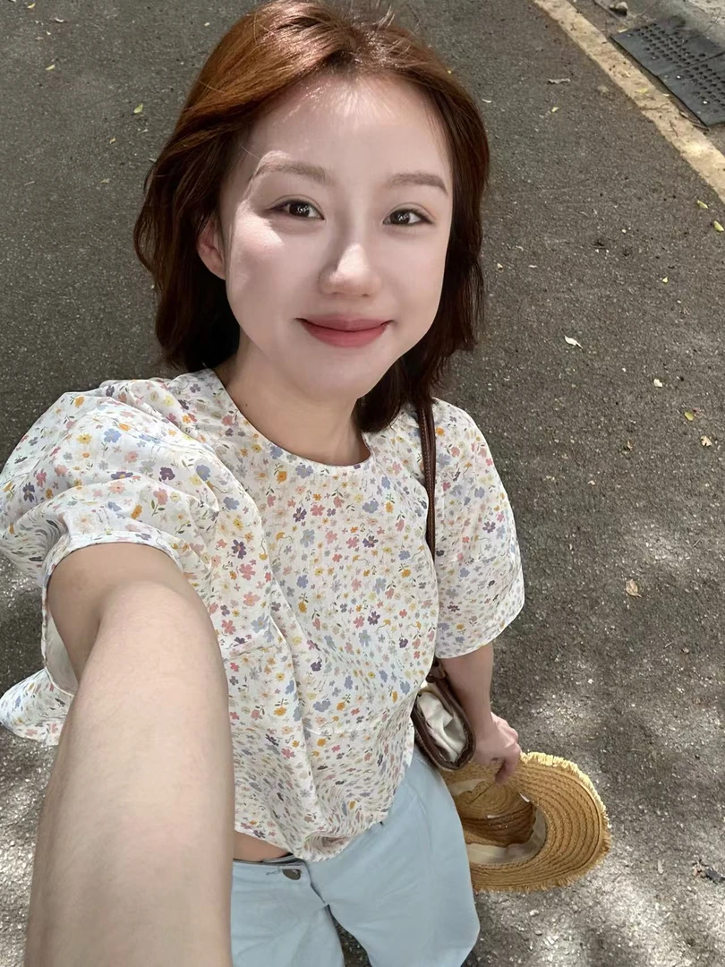 Peach自制 回头率密码 韩女花花拼接五分泡泡袖绑带短上衣 10183