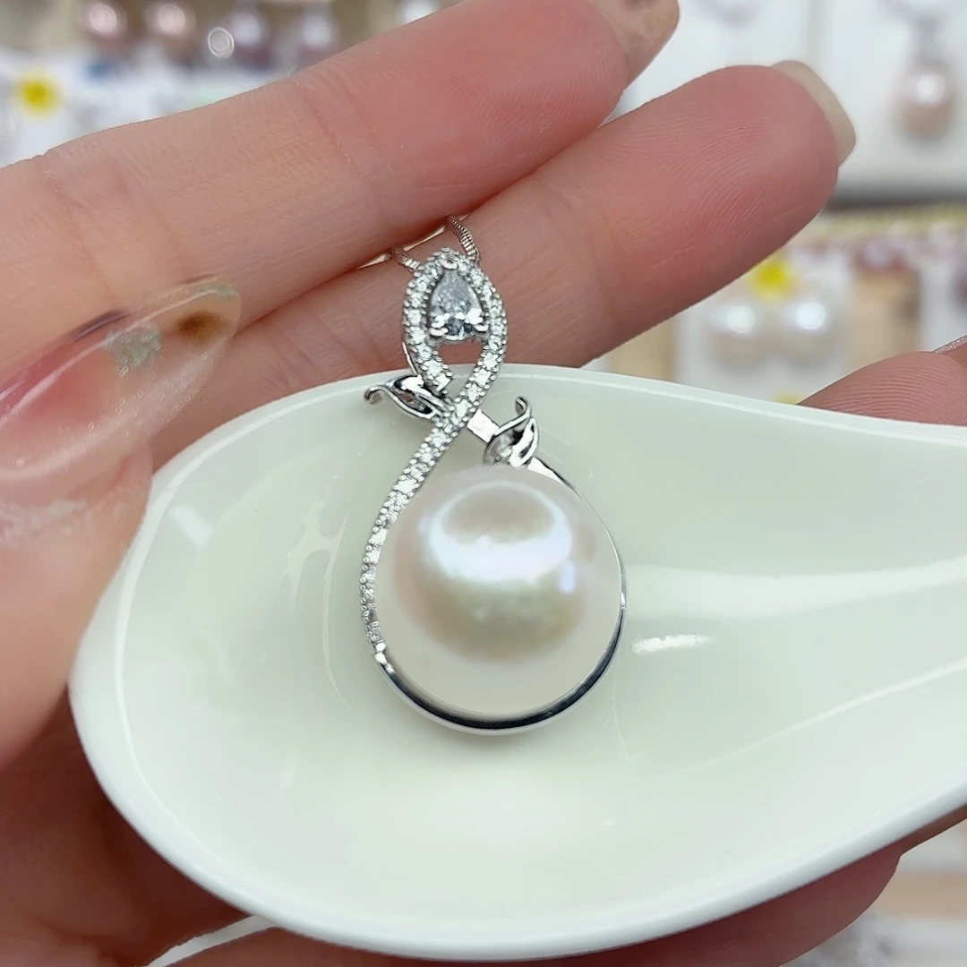 淡水珍珠颈饰合金