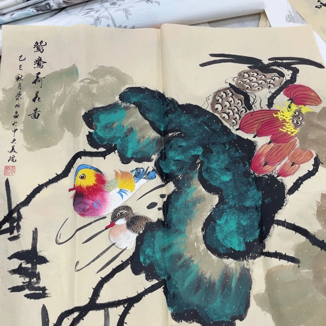 国画卖字画的小男孩