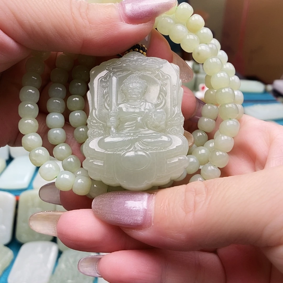 和田玉未镶嵌颈饰永****粉