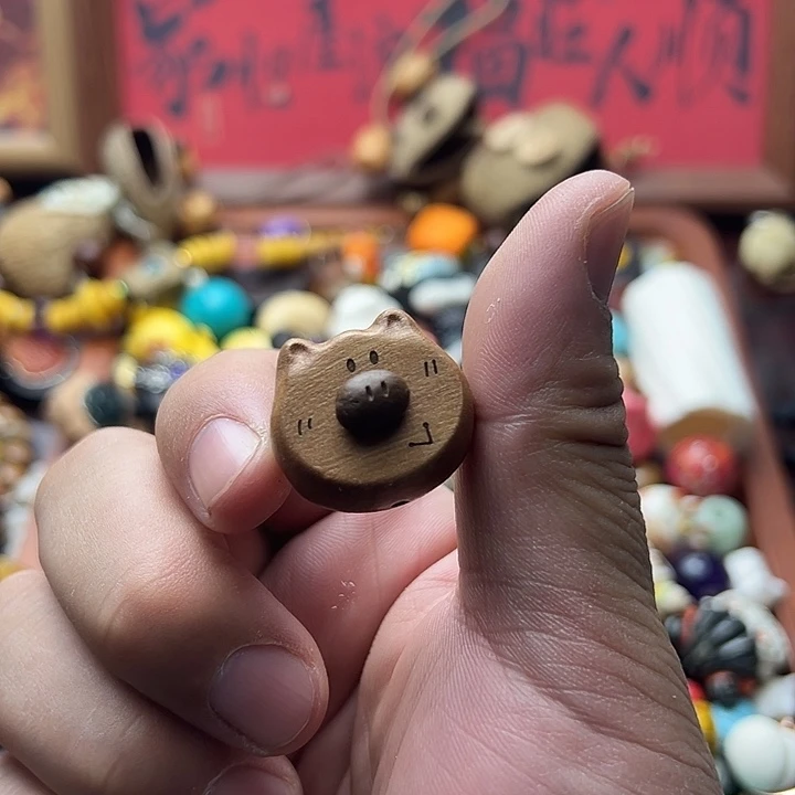 非金属檀木鼻涕猪