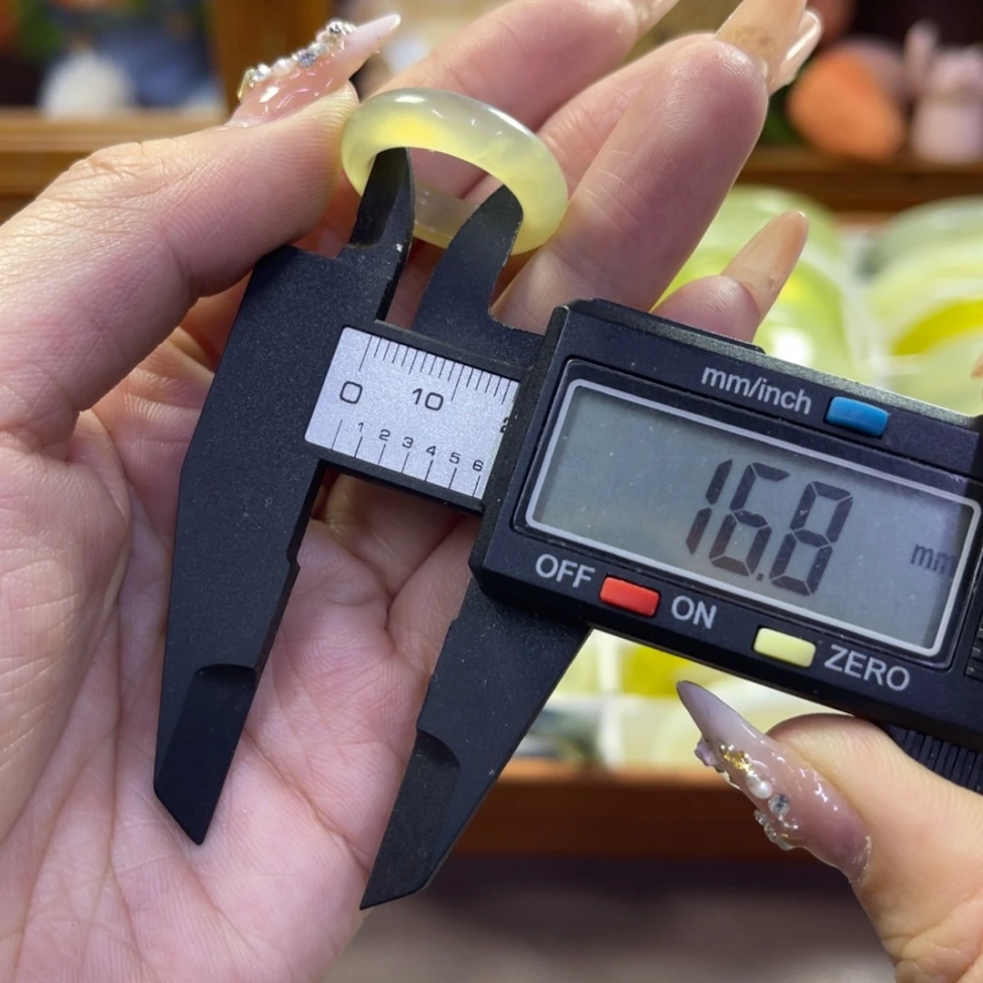 蛇纹石玉未镶嵌手镯647